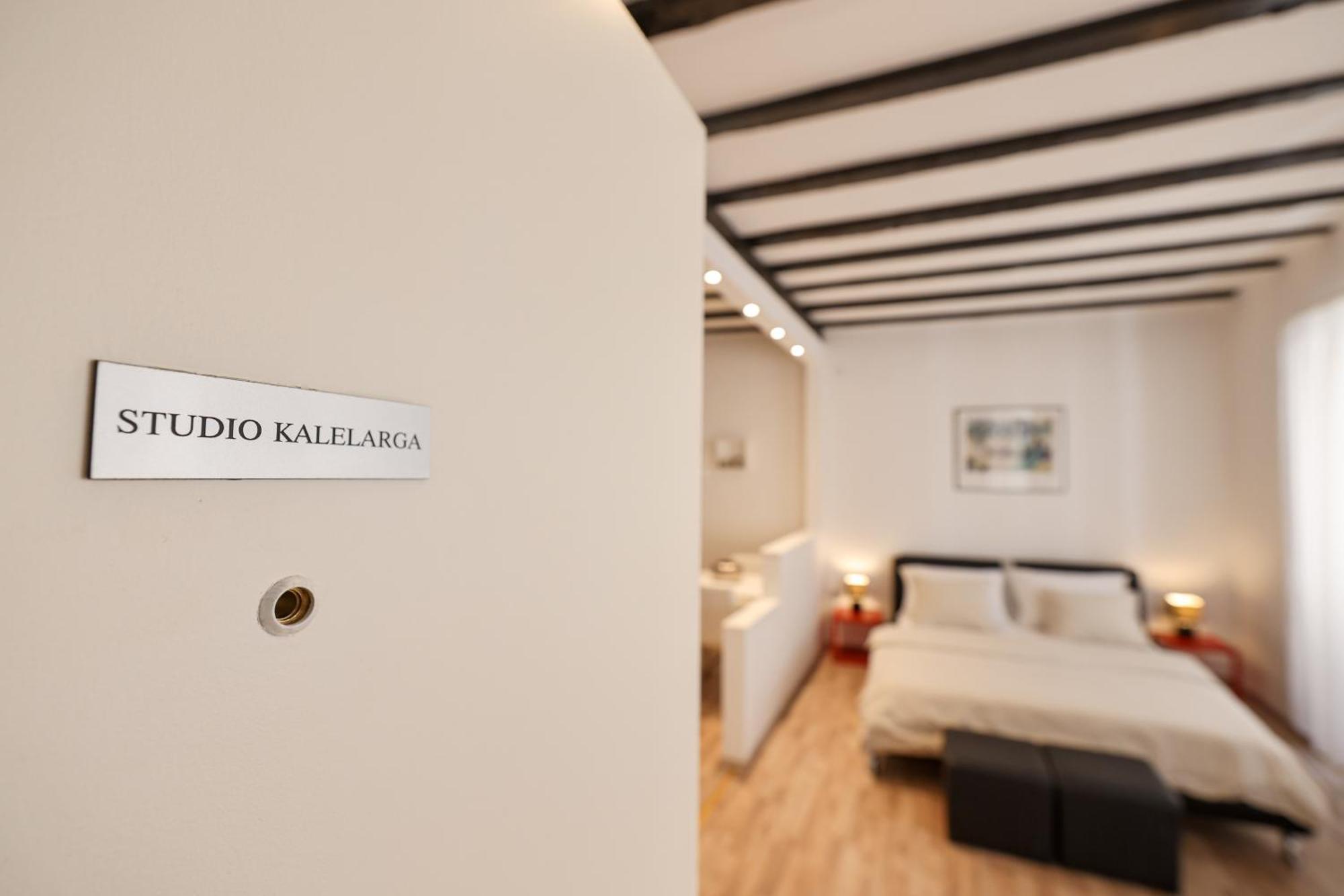 Kalelarga *