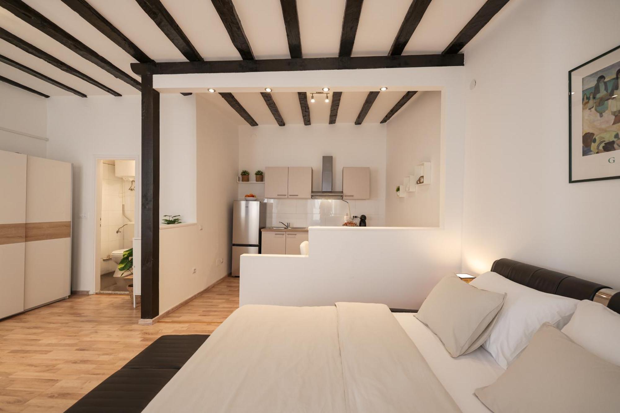 Apartament Kalelarga *